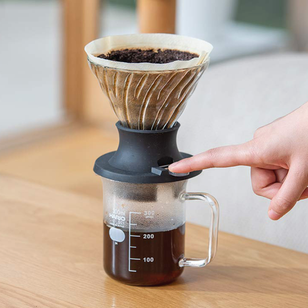 Hario V60 Immersion Dripper Switch 02 – Glass (1–4 Cups)